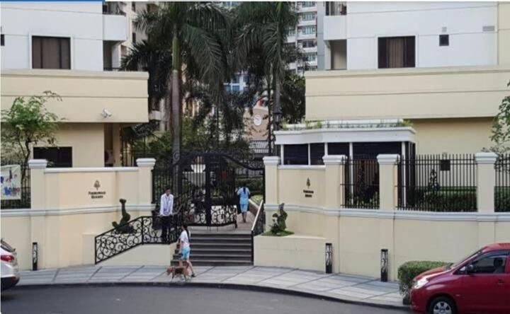 Spacious 1 Bedroom Unit Forbeswood Heights Taguig Ngoại thất bức ảnh