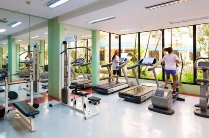 Spacious 1 Bedroom Unit Forbeswood Heights Taguig Ngoại thất bức ảnh
