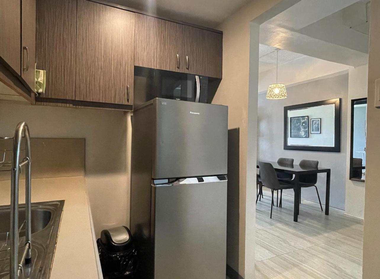 Spacious 1 Bedroom Unit Forbeswood Heights Taguig Ngoại thất bức ảnh