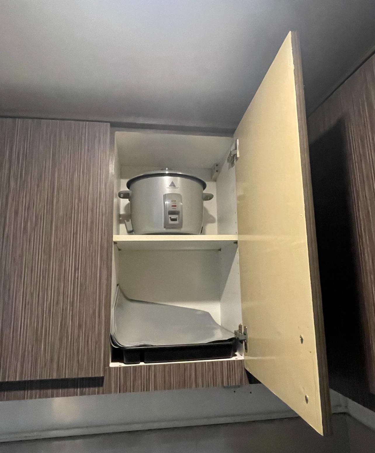 Spacious 1 Bedroom Unit Forbeswood Heights Taguig Ngoại thất bức ảnh